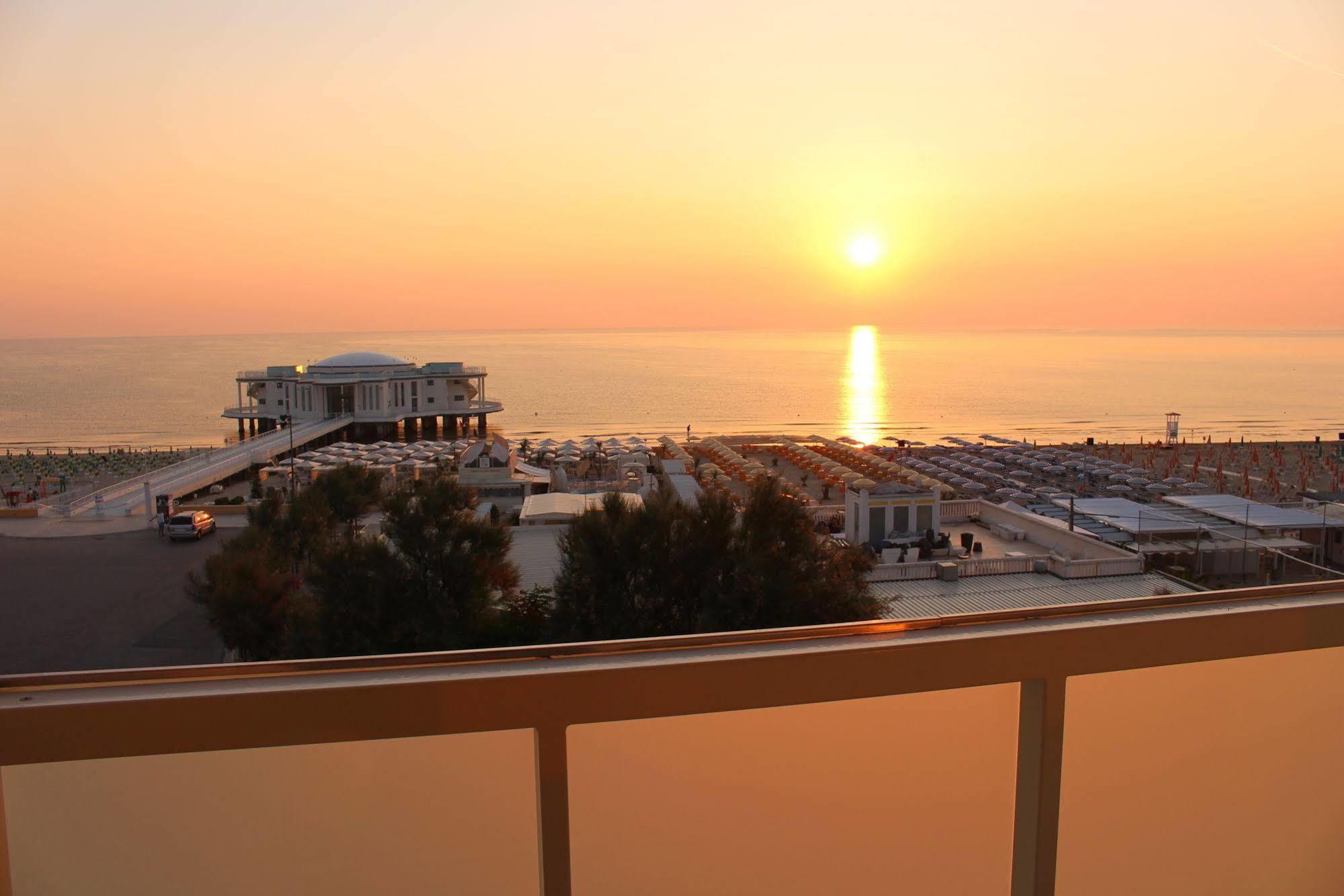 Residence Cristallo Senigallia Exterior foto